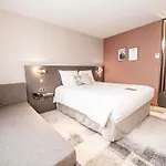 Hotell Mercure 4*