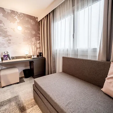 Mercure מלון 4*